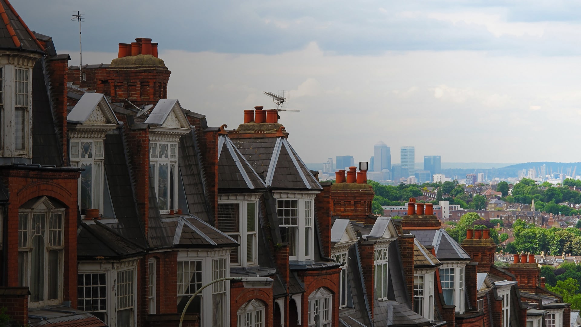 Houses in London overlooking the city